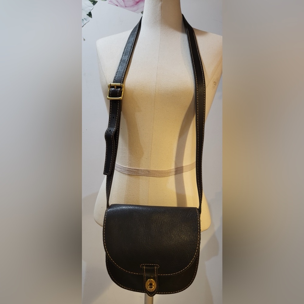 Fossil Black Leather Crossbody Saddle Bag with Gold Hardware